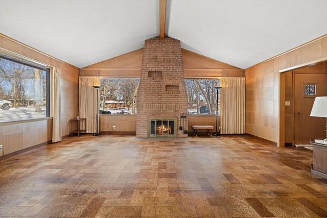 3925 83rd PLACE, Kenosha, WI 53142