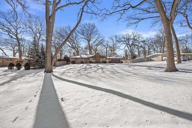 3925 83rd PLACE, Kenosha, WI 53142