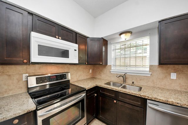 12500 Brookglade Circle 158, Houston, TX 77099