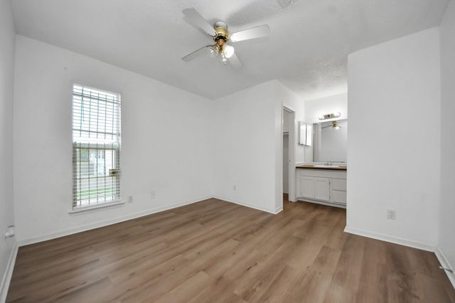 12500 Brookglade Circle 158, Houston, TX 77099