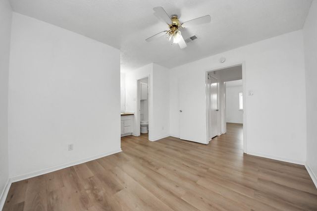 12500 Brookglade Circle 158, Houston, TX 77099