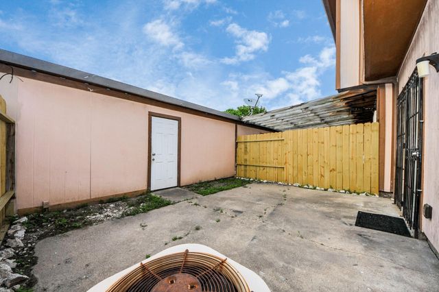 12500 Brookglade Circle 158, Houston, TX 77099