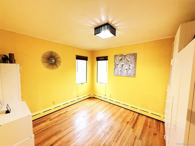 901 Broadway Avenue, Holbrook, NY 11741