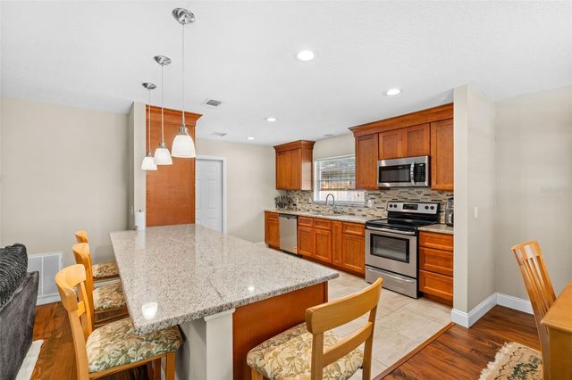 877 BENCHWOOD DRIVE, Winter Springs, FL 32708