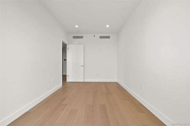 150-02 Northern Boulevard 6E, Flushing, NY 11354
