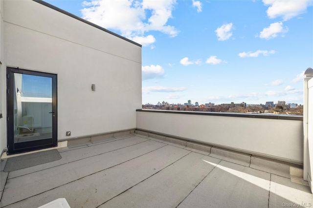 150-02 Northern Boulevard 6E, Flushing, NY 11354
