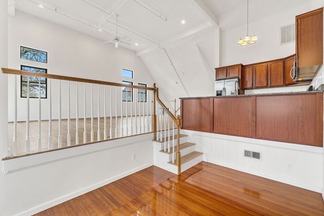 157 Beale Street 6, Quincy, MA 02170