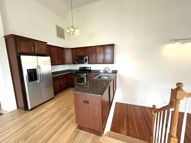 157 Beale Street 6, Quincy, MA 02170