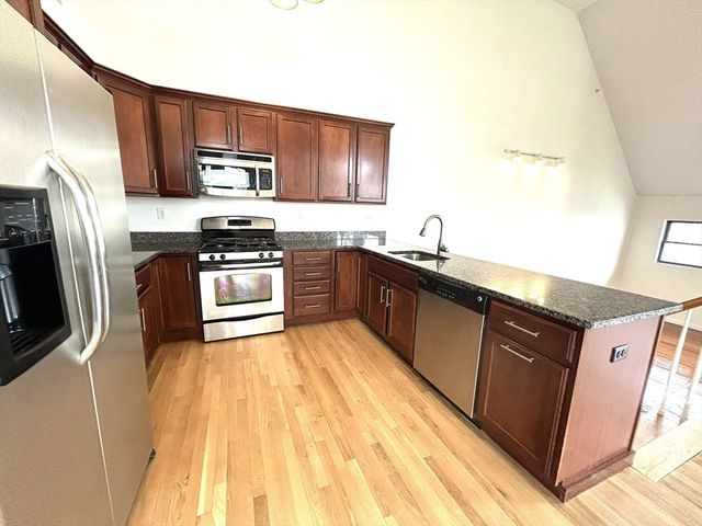 157 Beale Street 6, Quincy, MA 02170