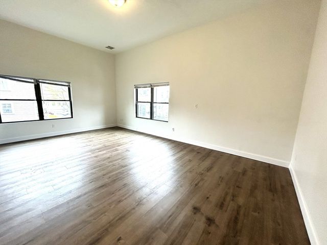 157 Beale Street 6, Quincy, MA 02170