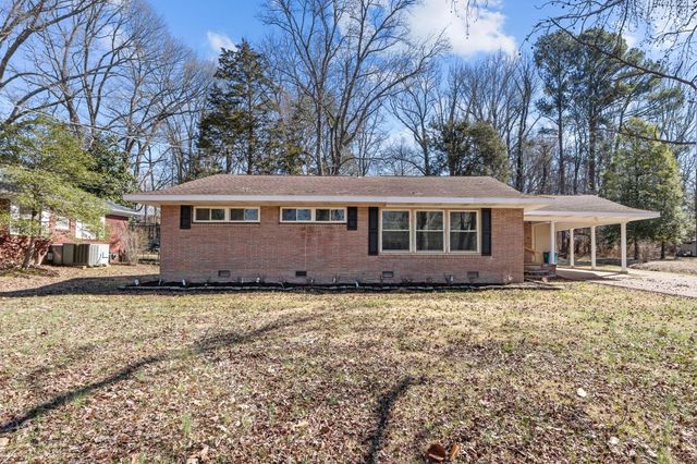 170 Westview St, Camden, TN 38320