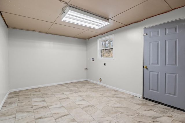 170 Westview St, Camden, TN 38320