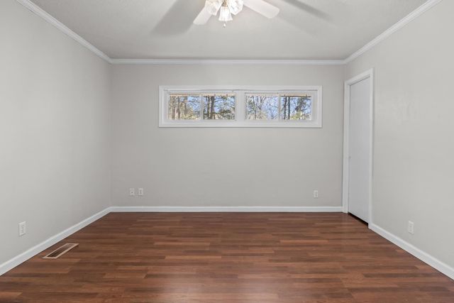 170 Westview St, Camden, TN 38320