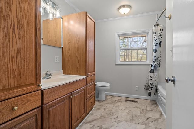 170 Westview St, Camden, TN 38320