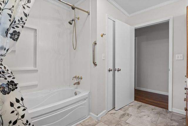 170 Westview St, Camden, TN 38320