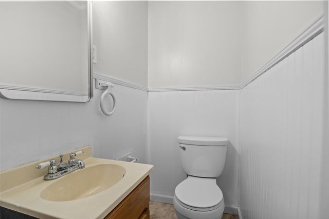 170 Westview St, Camden, TN 38320