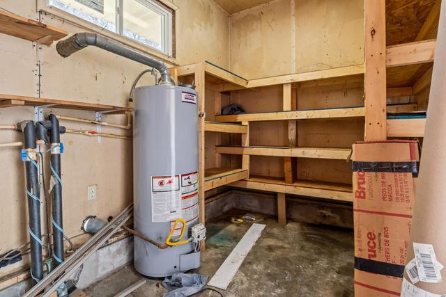 170 Westview St, Camden, TN 38320