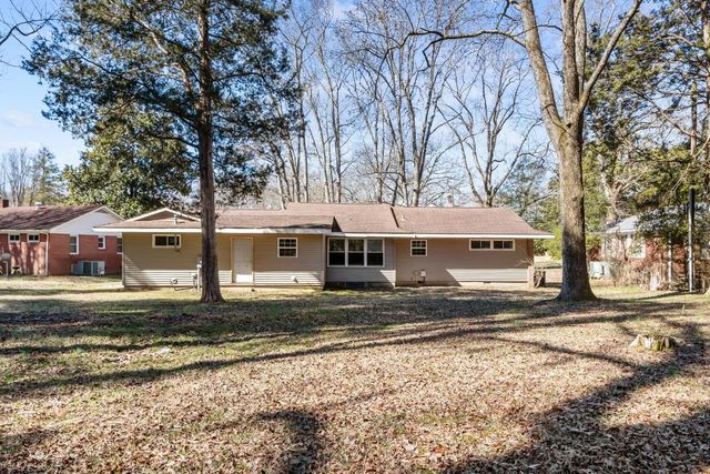 170 Westview St, Camden, TN 38320