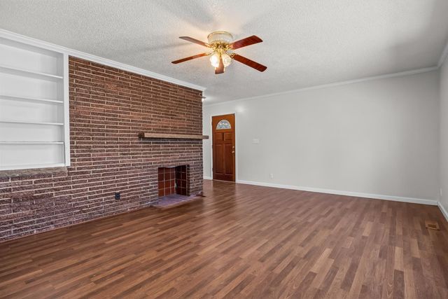 170 Westview St, Camden, TN 38320