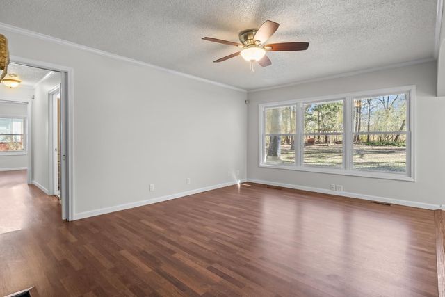 170 Westview St, Camden, TN 38320