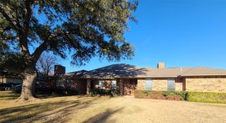 4916 Ledgestone Drive, Fort Worth, TX 76132