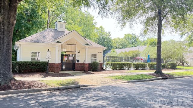 12731 Bullock Greenway Boulevard, Charlotte, NC 28277