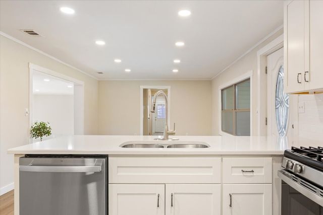 1453 Eagle Canyon Drive, China Spring, TX 76633