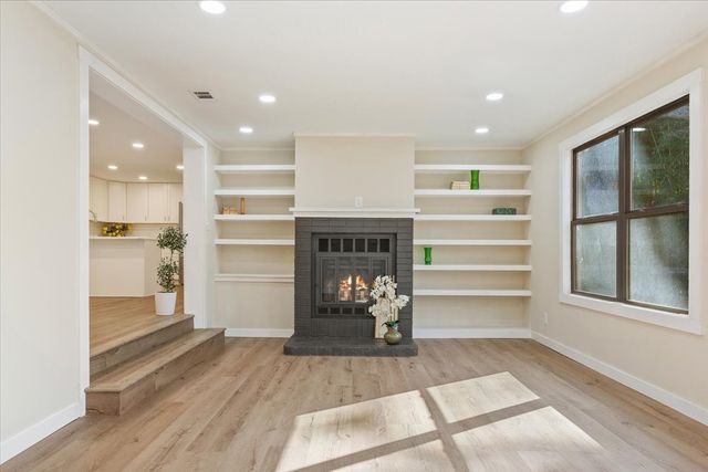 1453 Eagle Canyon Drive, China Spring, TX 76633