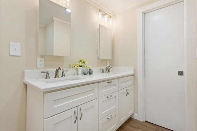 1453 Eagle Canyon Drive, China Spring, TX 76633