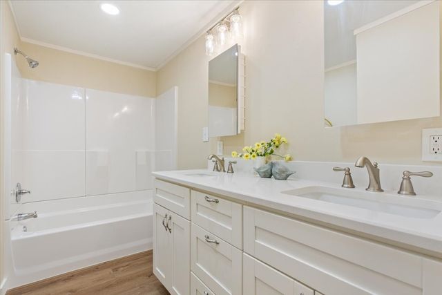 1453 Eagle Canyon Drive, China Spring, TX 76633