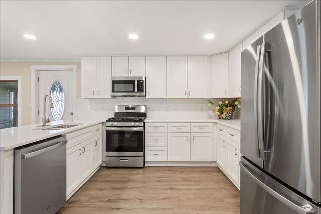 1453 Eagle Canyon Drive, China Spring, TX 76633