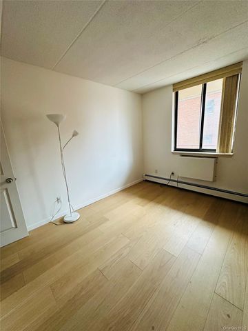 136-17 Maple Avenue 5A, Flushing, NY 11355