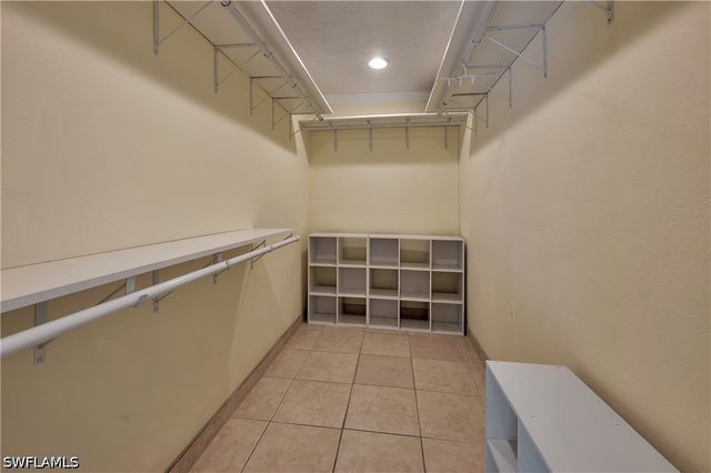 639 S Pompano DR, Naples, FL 34110