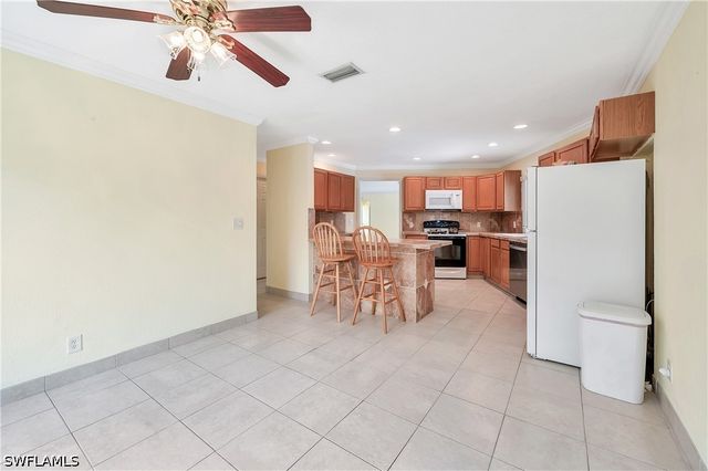 639 S Pompano DR, Naples, FL 34110