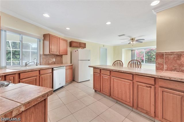 639 S Pompano DR, Naples, FL 34110
