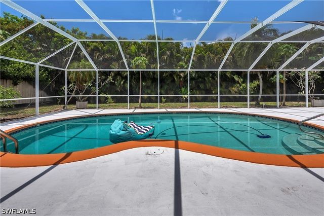 639 S Pompano DR, Naples, FL 34110