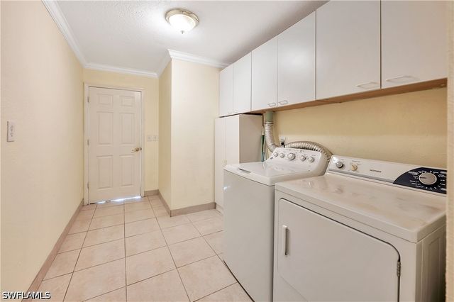 639 S Pompano DR, Naples, FL 34110
