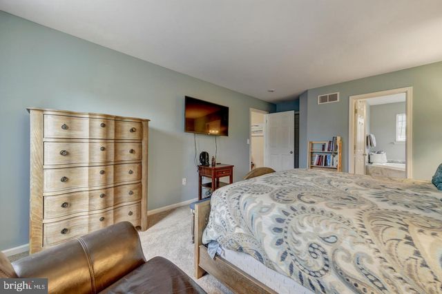 141 QUIET RD, Sicklerville, NJ 08081