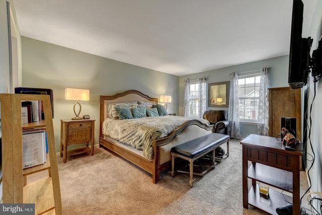 141 QUIET RD, Sicklerville, NJ 08081