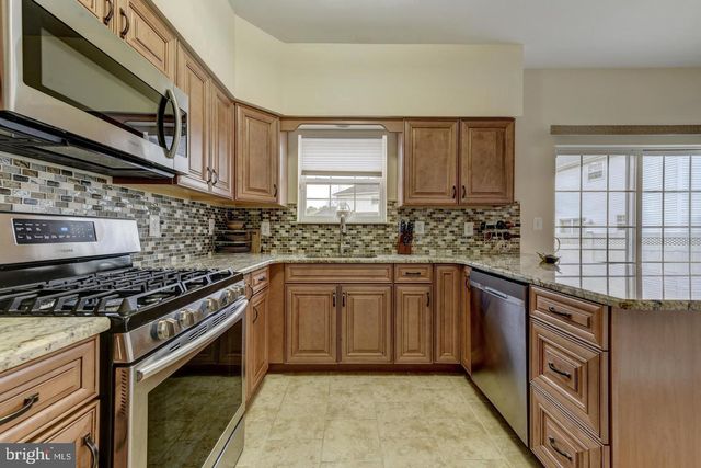 141 QUIET RD, Sicklerville, NJ 08081