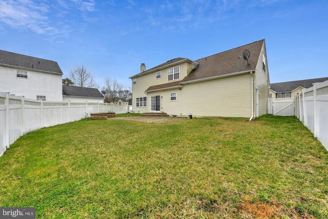 141 QUIET RD, Sicklerville, NJ 08081