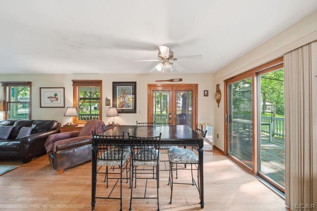 295 Ridgeway Drive, Brooklyn, MI 49230