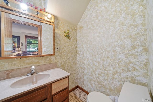 295 Ridgeway Drive, Brooklyn, MI 49230