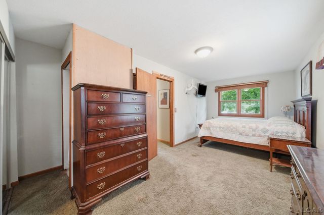 295 Ridgeway Drive, Brooklyn, MI 49230