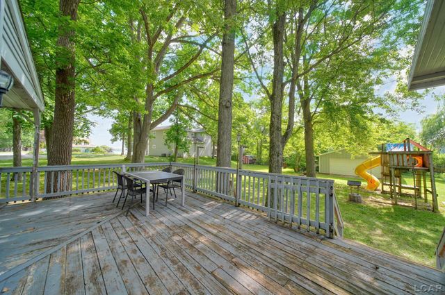 295 Ridgeway Drive, Brooklyn, MI 49230