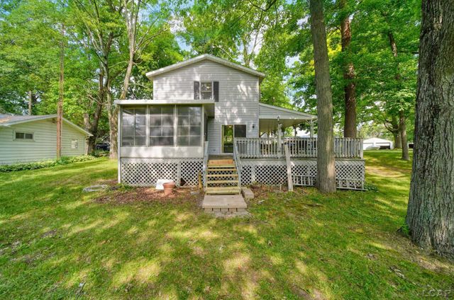 295 Ridgeway Drive, Brooklyn, MI 49230