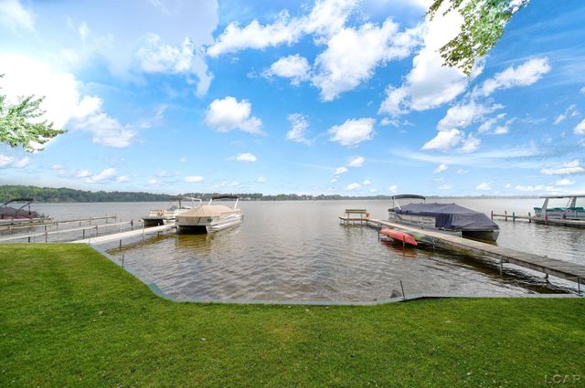 295 Ridgeway Drive, Brooklyn, MI 49230