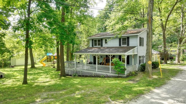 295 Ridgeway Drive, Brooklyn, MI 49230