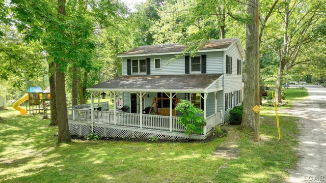 295 Ridgeway Drive, Brooklyn, MI 49230