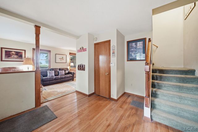 295 Ridgeway Drive, Brooklyn, MI 49230